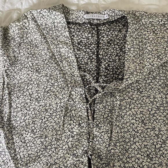 Flynn Skye Delilah front laced floral mini dress - Picture 3 of 9